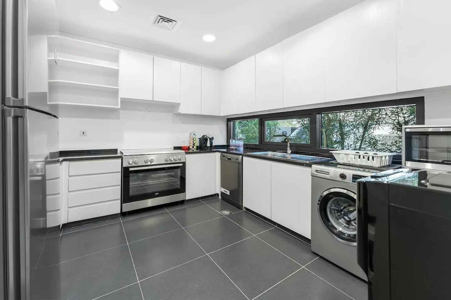 Family Villa In Damac Rochester Near Malibu Beach Dubai United Arab Emirates