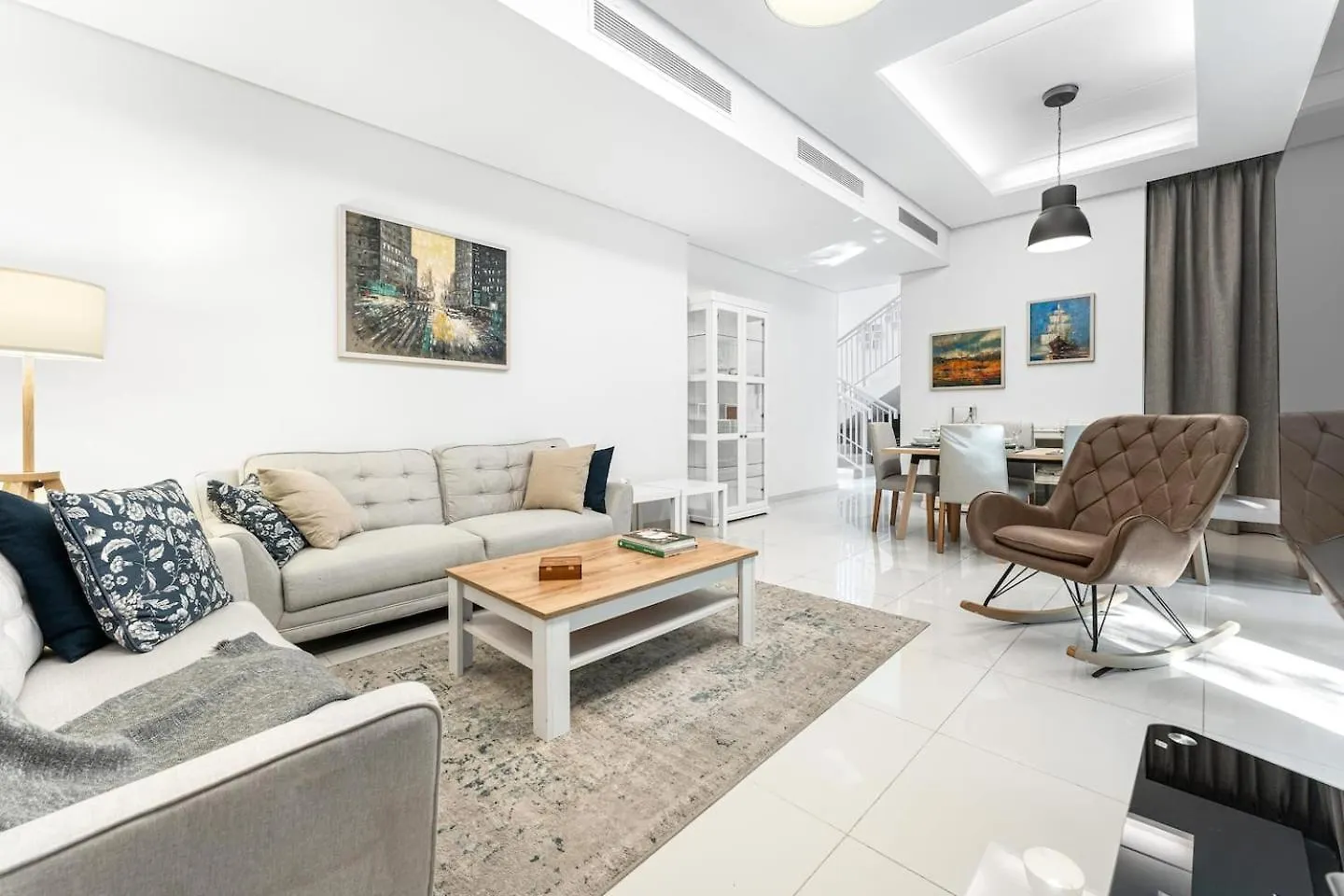 Family Villa In Damac Rochester Near Malibu Beach Dubai Holiday home